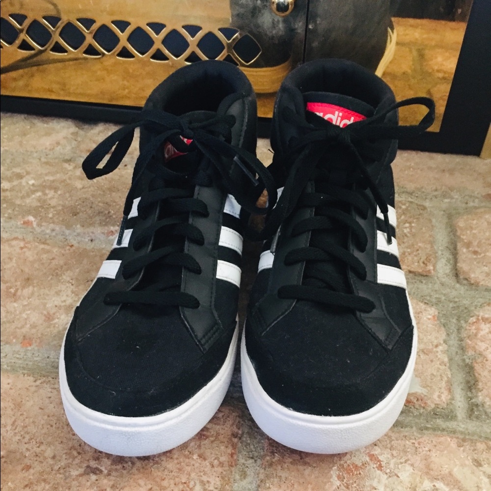 CUTE ADIDAS HIGH TOPS‼️